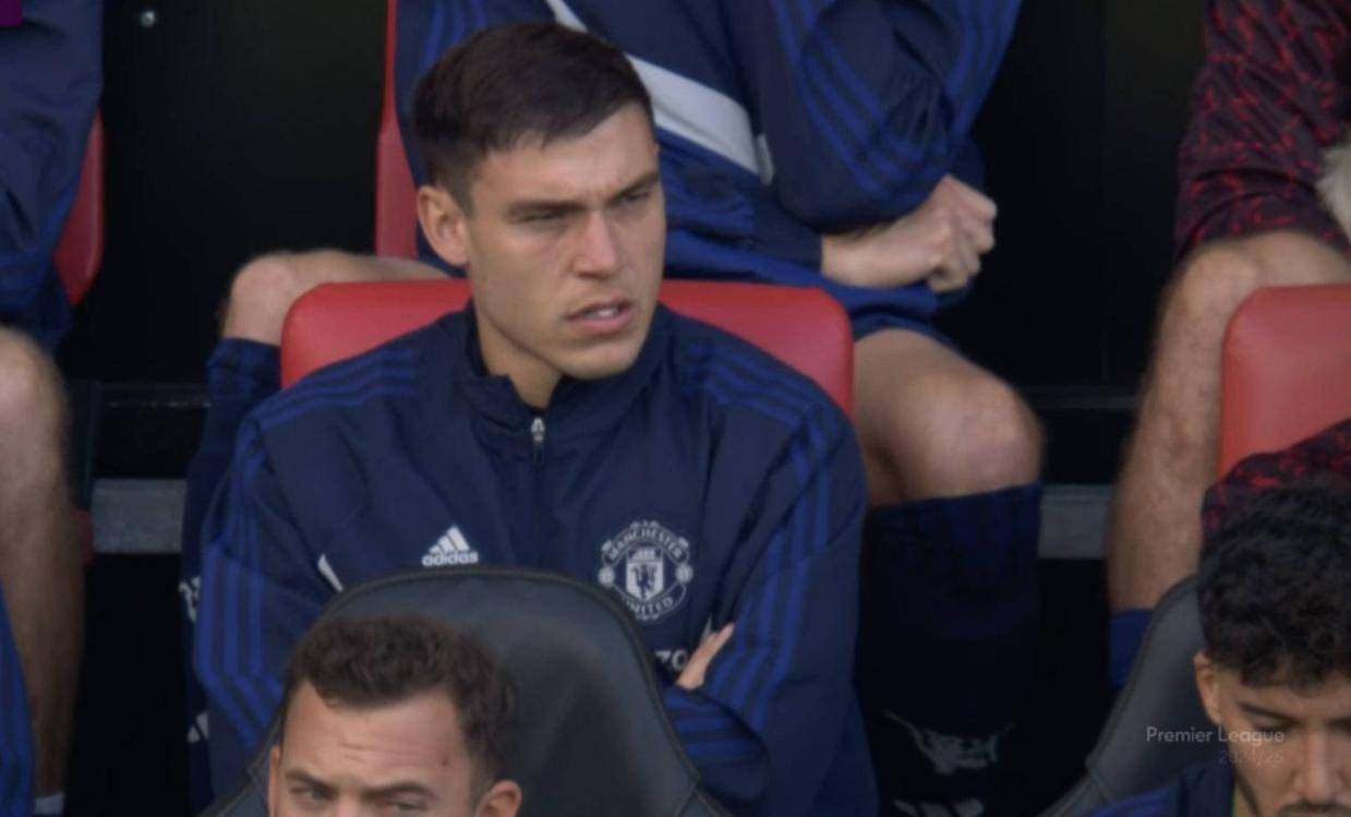 曼联欲卖阿莫林6000万嫡系！明年转会计划曝光，两位置是重中之重